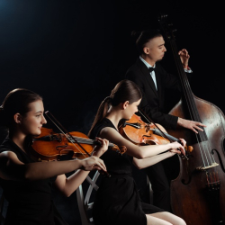 Sie erleben drei hochkarätige Aufführungen im Nationaltheater und der Isarphilharmonie