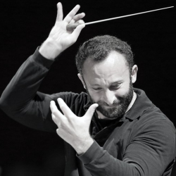 Stardirigent Kirill Petrenko - ihn erleben Sie beim Silvesterkonzert mit seinen Berliner Philharmonikern